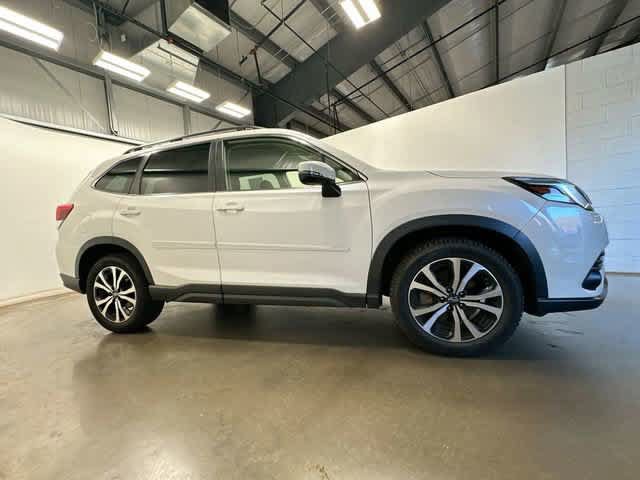 Used 2023 Subaru Forester Limited AWD/4WD image 3