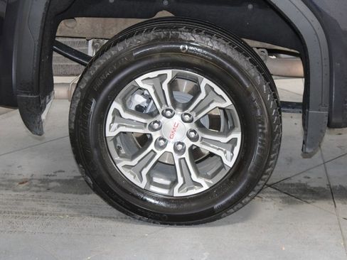 Used 2024 GMC Sierra 1500 SLT image 14