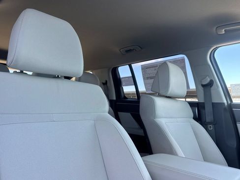 New 2026 Hyundai Santa Fe SE FWD image 17