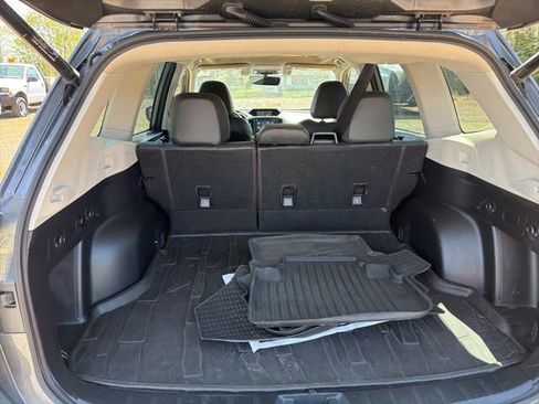 Used 2021 Subaru Forester Limited image 9