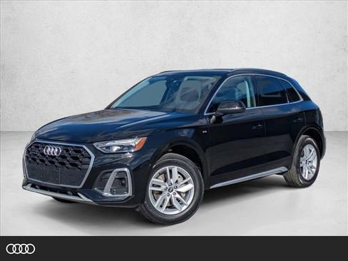 Used 2022 Audi Q5 2.0T Premium w/ Convenience Package AWD/4WD image 1