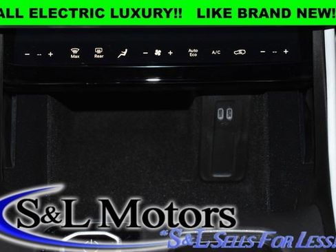 Used 2025 Jeep Wagoneer S Limited image 15