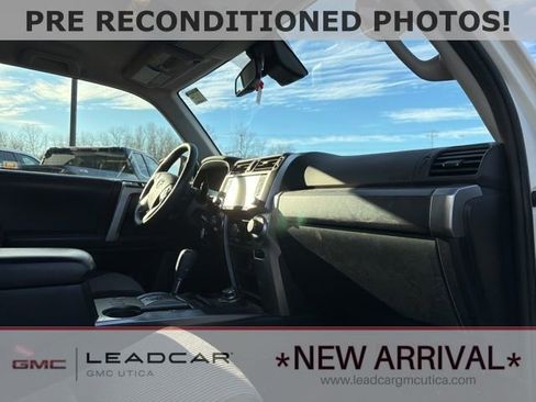 Used 2021 Toyota 4Runner SR5 image 10