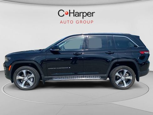 Used 2023 Jeep Grand Cherokee Limited AWD/4WD image 6