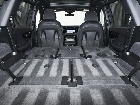 Used 2025 Audi Q7 3.0T Premium w/ Convenience Package image 63