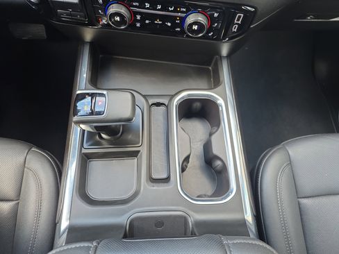 Used 2025 Chevrolet Silverado 1500 LTZ image 31