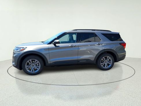 New 2026 Ford Explorer Active w/ Active Comfort Package AWD/4WD image 4