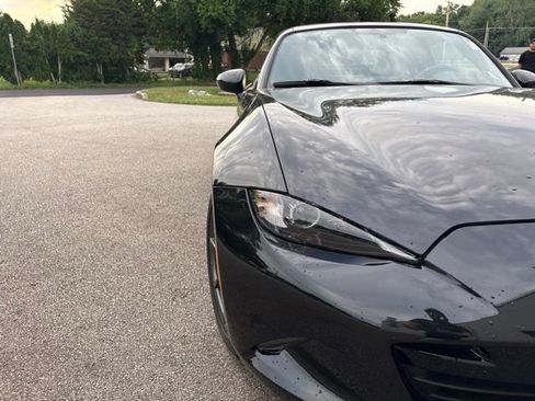 Used 2017 MAZDA MX-5 Miata RF Club RWD image 14