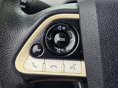 Used 2016 Toyota Prius Two FWD image 21