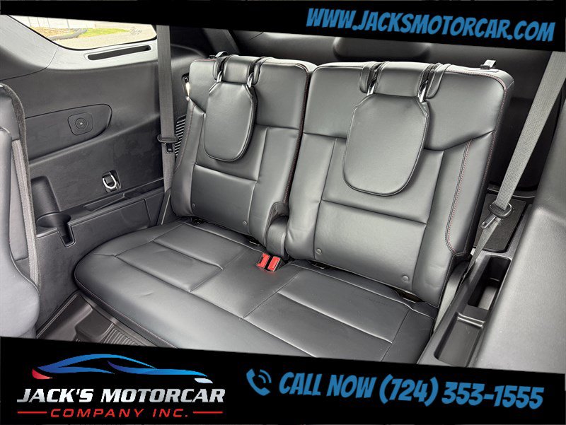 Used 2025 Ford Explorer ST AWD/4WD image 28
