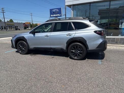 Used 2024 Subaru Outback Onyx Edition AWD/4WD image 12