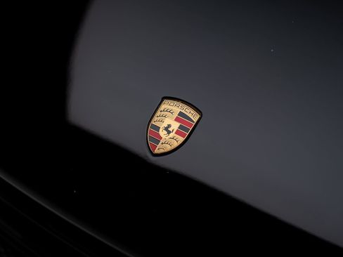 Used 2022 Porsche Macan S image 13