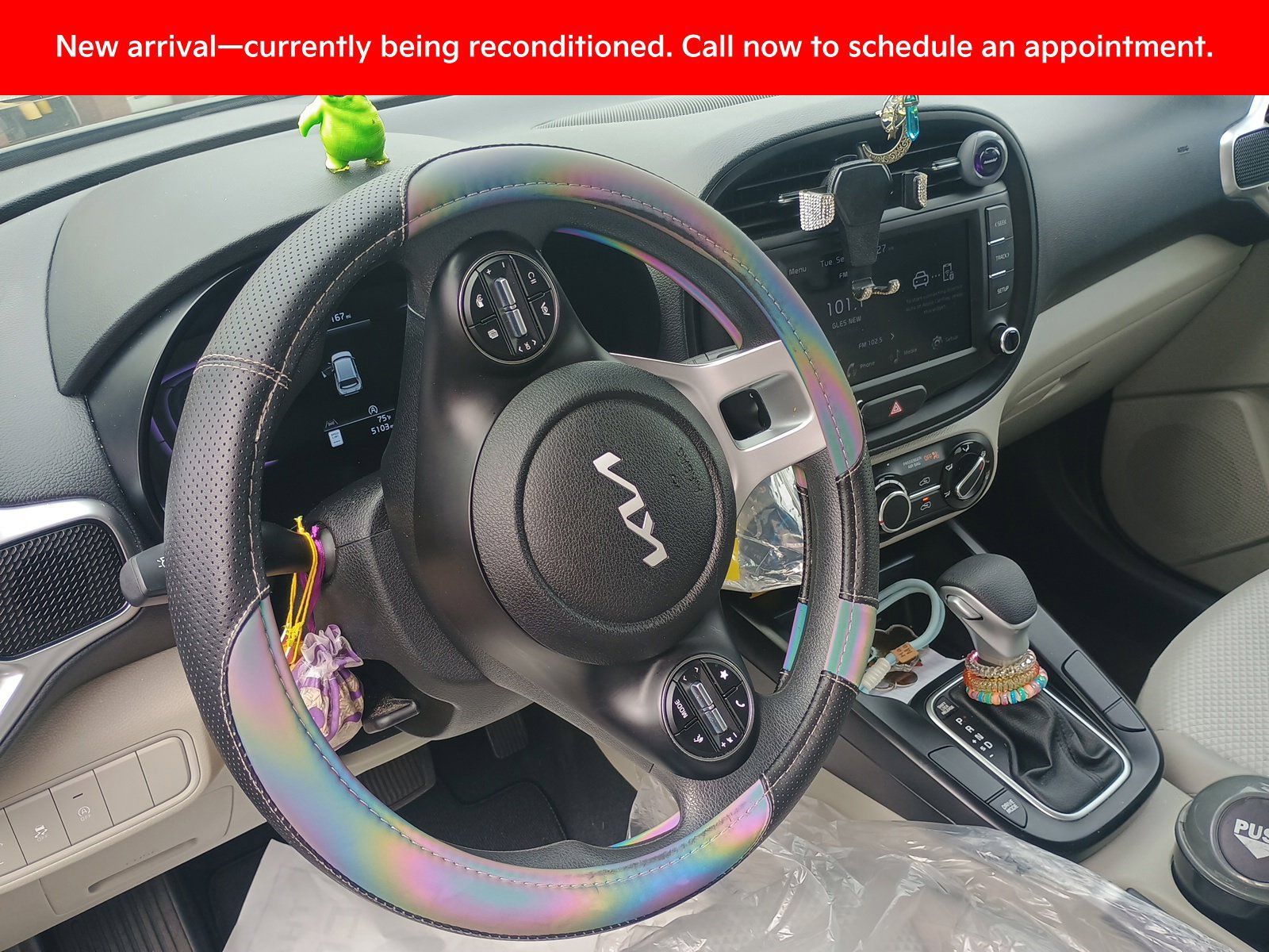 Certified 2025 Kia Soul LX FWD image 4