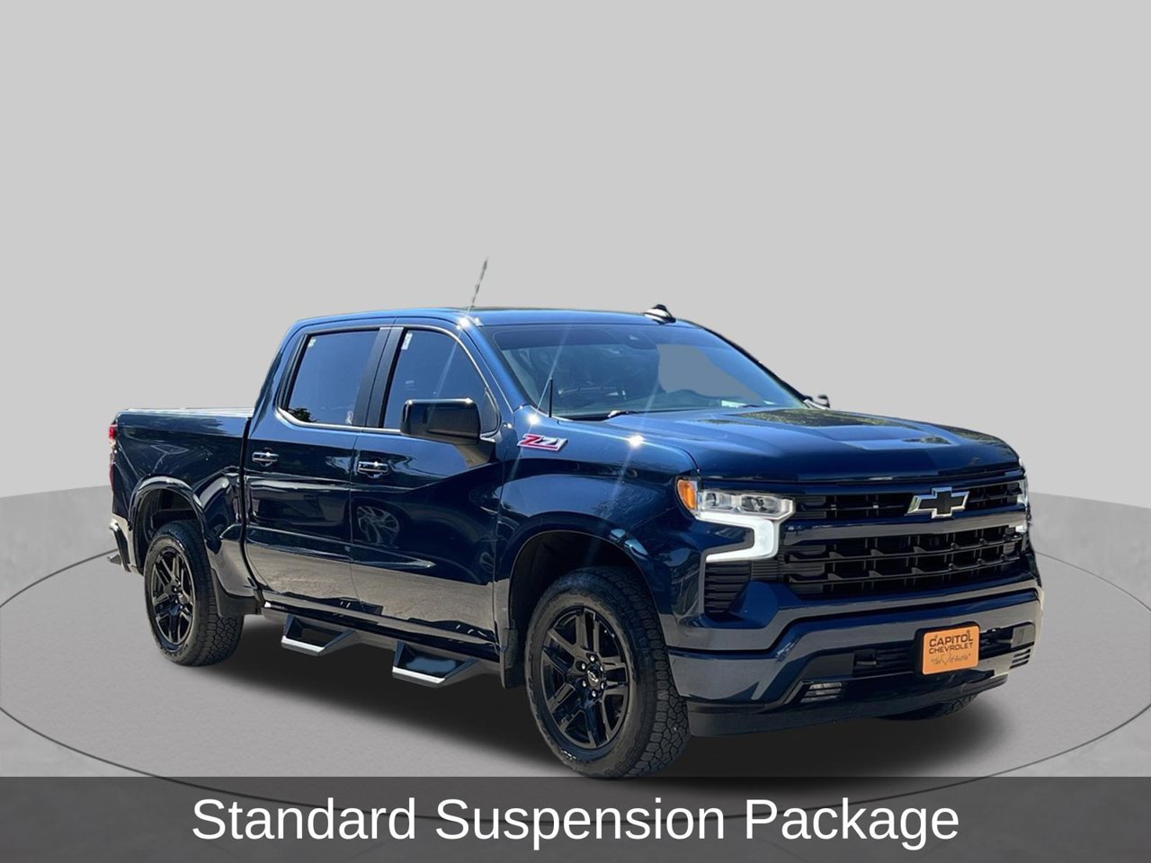 Used 2023 Chevrolet Silverado 1500 RST w/ Z71 Off-Road Package AWD/4WD image 7