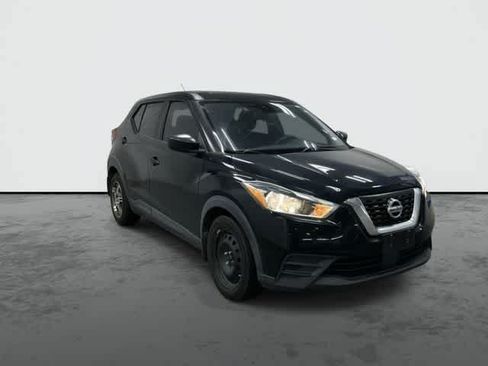 Used 2020 Nissan Kicks S FWD image 6