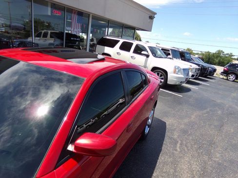 Used 2012 Dodge Charger R/T RWD image 36