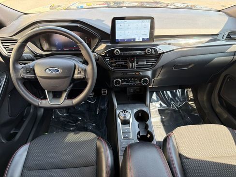 Used 2023 Ford Escape ST-Line Select AWD/4WD image 19
