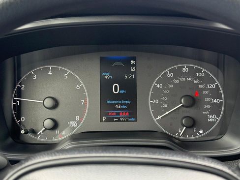 Certified 2025 Toyota Corolla LE image 22