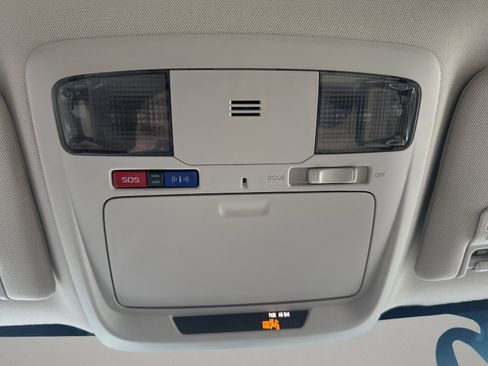 Used 2018 Subaru Outback 2.5i Premium image 24