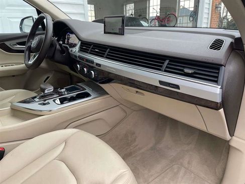 Used 2019 Audi Q7 2.0T Premium Plus w/ Premium Plus Package image 46