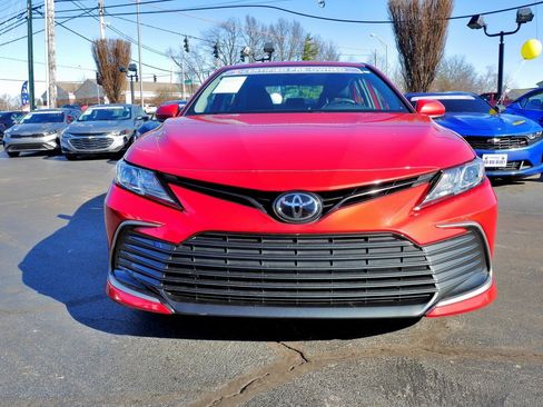 Used 2024 Toyota Camry LE image 2