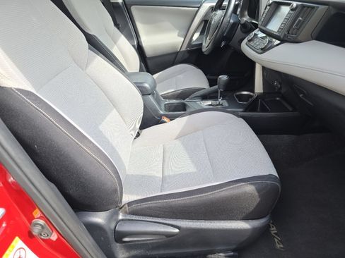 Used 2017 Toyota RAV4 XLE w/ Carpet Mat Package AWD/4WD image 27