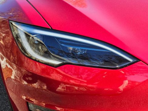 Used 2024 Tesla Model S Plaid image 21