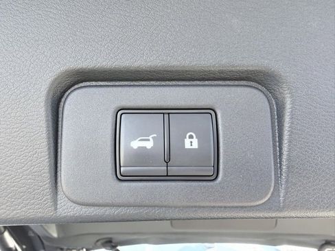 Certified 2024 Nissan Rogue Platinum image 36