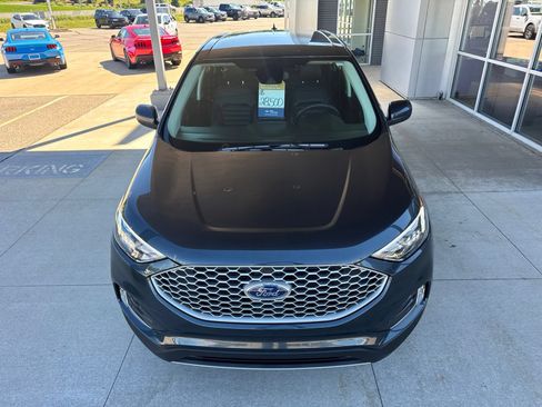 Certified 2024 Ford Edge SEL w/ Convenience Package AWD/4WD image 12