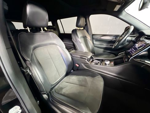 Used 2021 Jeep Grand Cherokee L Laredo image 31