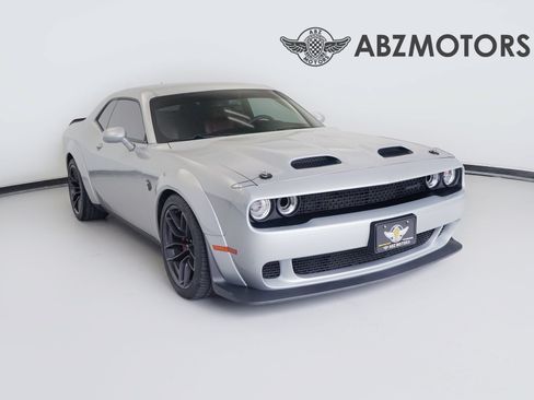 Used 2023 Dodge Challenger SRT Hellcat RWD image 1