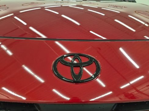 New 2026 Toyota Camry Hybrid w/ Convenience Package FWD image 12
