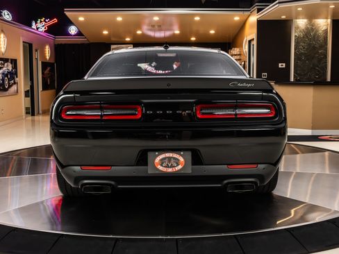 Used 2023 Dodge Challenger SRT Hellcat Redeye RWD image 14