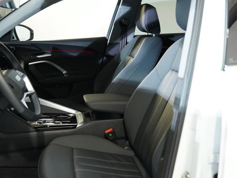 Used 2025 Audi Q5 Premium w/ Convenience Package image 7