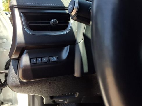 Used 2024 Lexus UX 250h FWD image 13