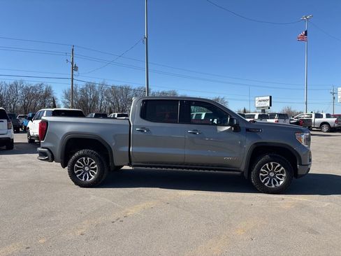 Used 2022 GMC Sierra 1500 AT4 w/ AT4 Premium Package image 2