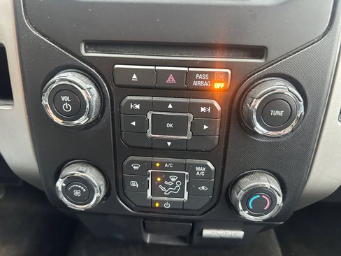 Used 2013 Ford F150 XLT w/ XLT Chrome Pkg AWD/4WD image 18