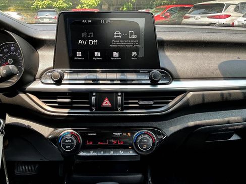 Used 2019 Kia Forte S FWD image 11
