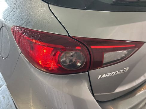 Used 2015 MAZDA MAZDA3 i Touring image 13