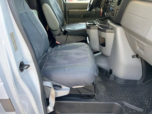 Used 2017 Ford E-350 and Econoline 350 Super Duty w/ Motorhome Prep Package RWD image 29