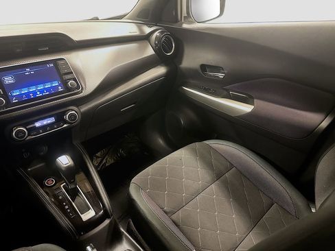 Used 2020 Nissan Kicks SV image 25