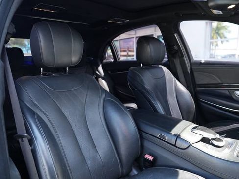 Used 2015 Mercedes-Benz S 550 Sedan w/ Premium 1 Package image 18