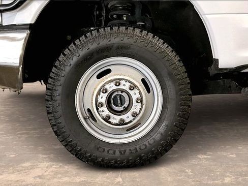 Used 2019 Ford F350 XL w/ Power Equipment Group image 32