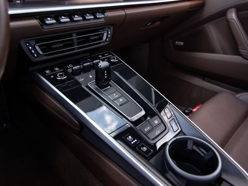 Certified 2021 Porsche 911 Turbo S AWD/4WD image 18