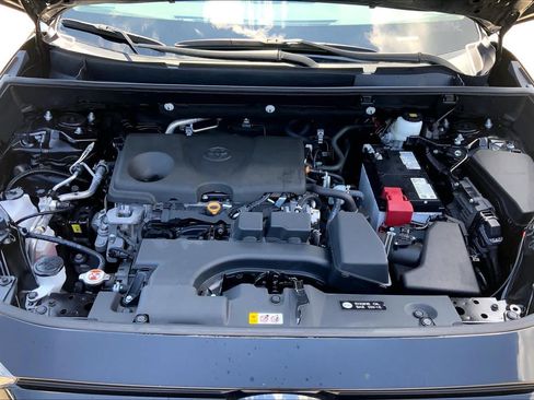 Used 2025 Toyota RAV4 XLE FWD image 29