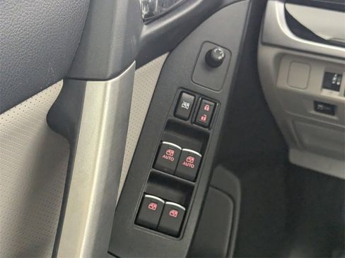 Used 2018 Subaru Forester 2.5i Limited image 15