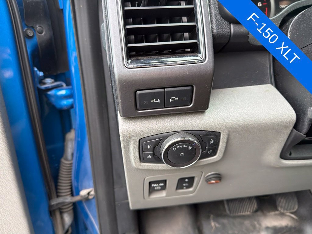 Used 2019 Ford F150 XLT w/ Equipment Group 302A Luxury AWD/4WD image 9