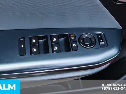 Used 2025 Kia K4 FWD image 37
