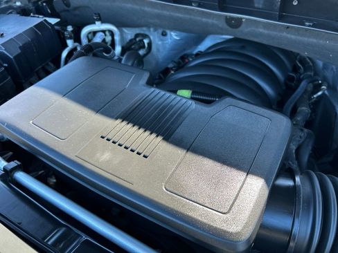 Used 2020 Chevrolet Silverado 1500 LT w/ Texas Edition image 26