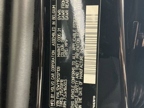 Used 2024 Volvo V60 B5 Cross Country Plus image 33